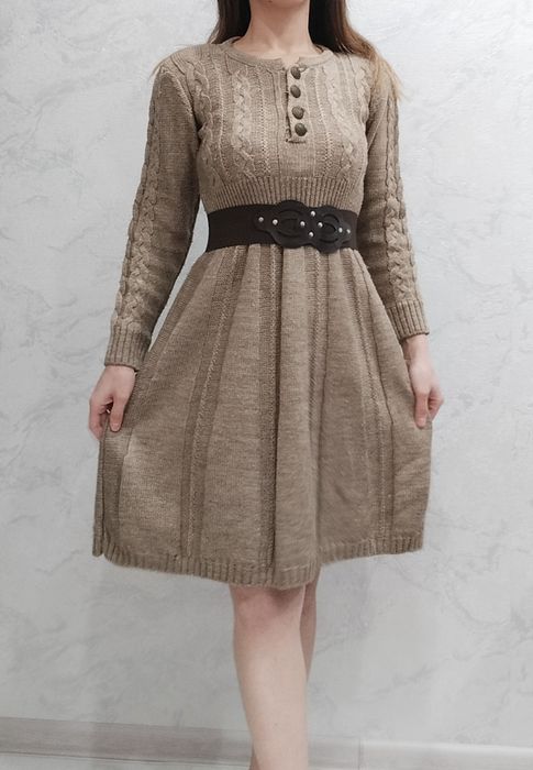 Продам платье вязаное