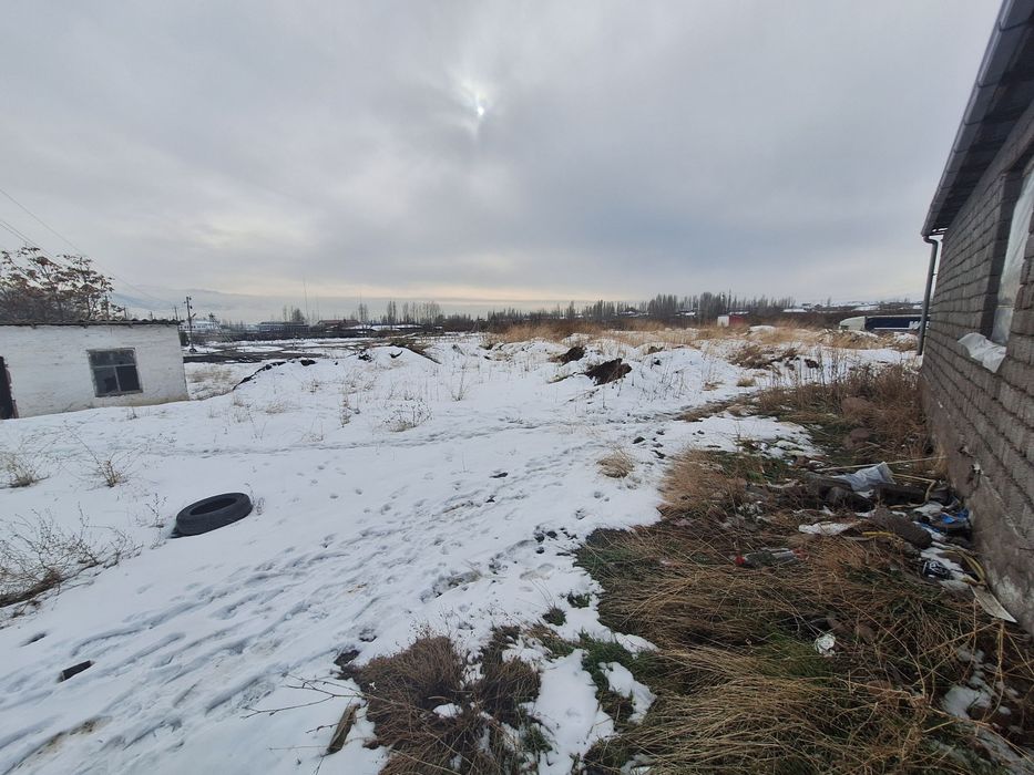 Нотурар курилишга тайор ер сотилади дакументи тоза 100 фоиз.