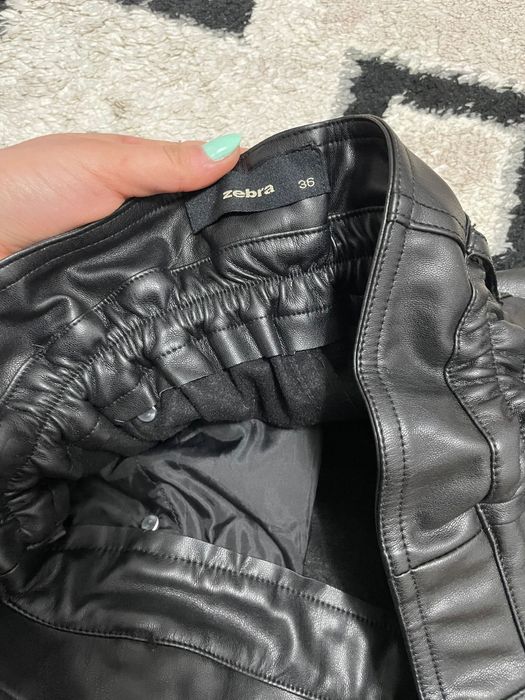 Pantaloni dama piele