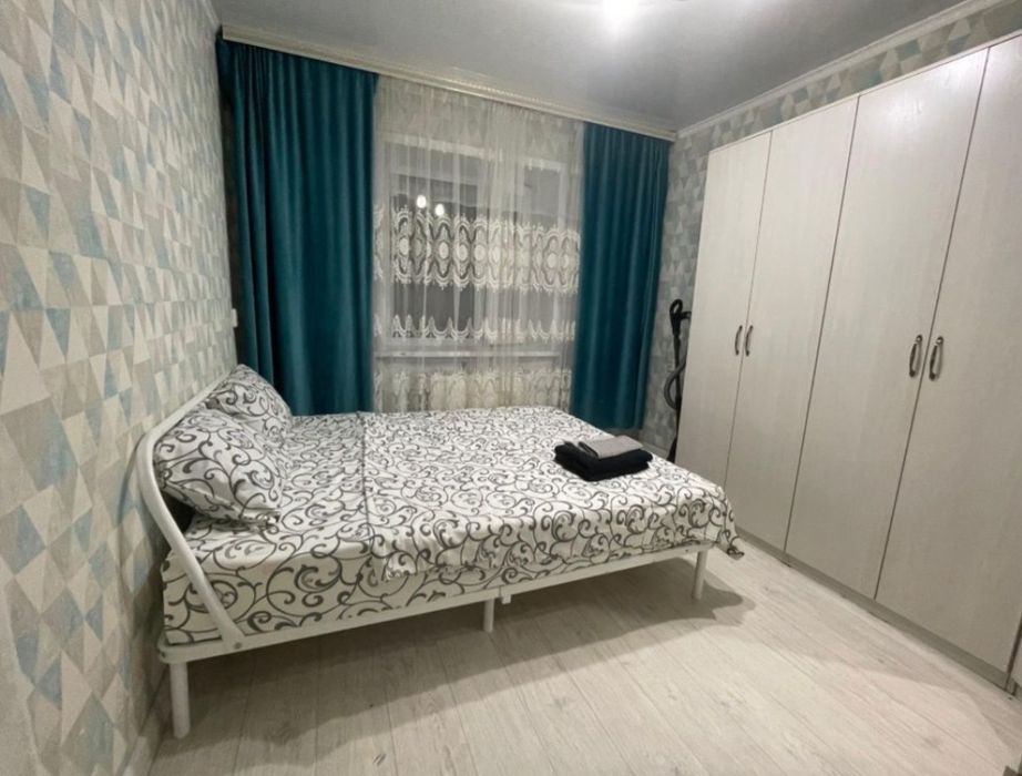 2  КОМНАТНАЯ  посуточно