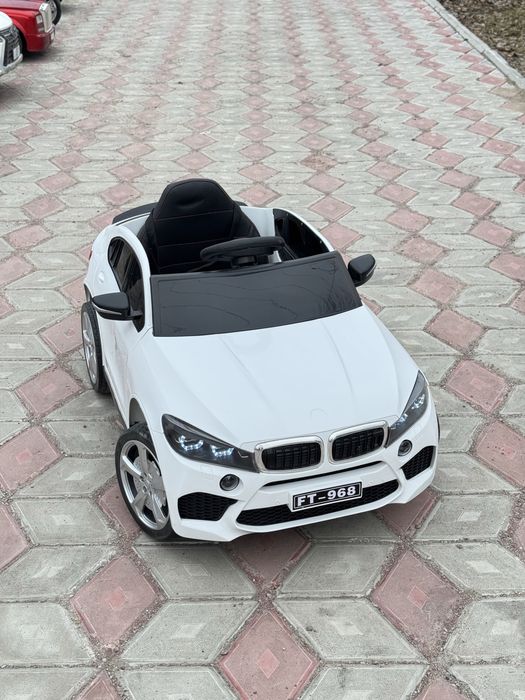 Продам детский электромобиль BMW