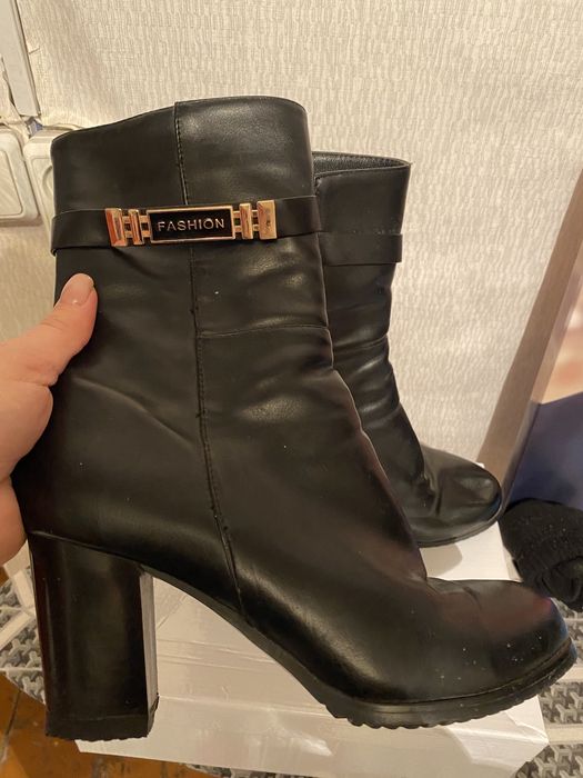 Продам куртку 52 размер