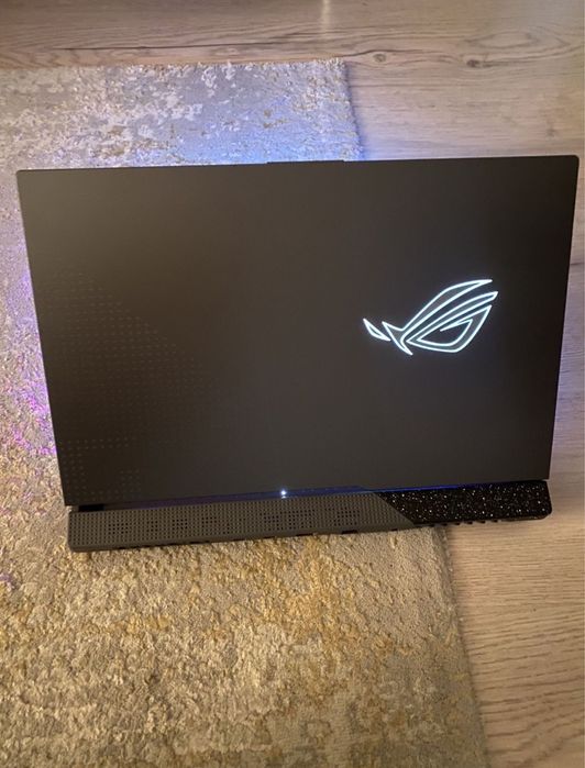 Продаи ноутбук Asus Rog Strix