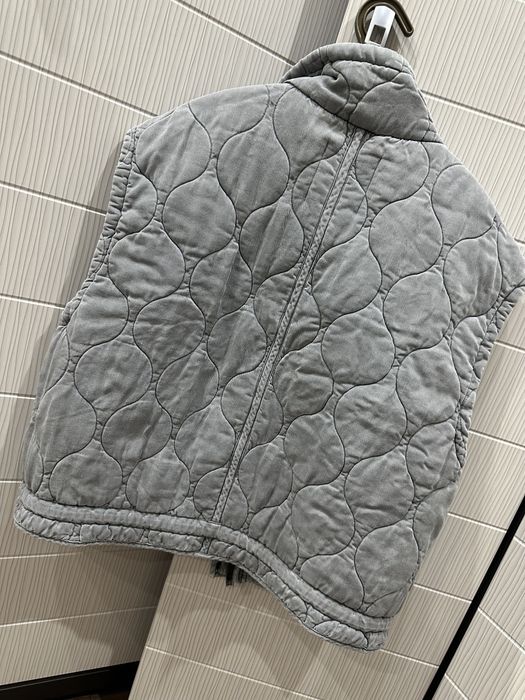 Продам жилет Zara