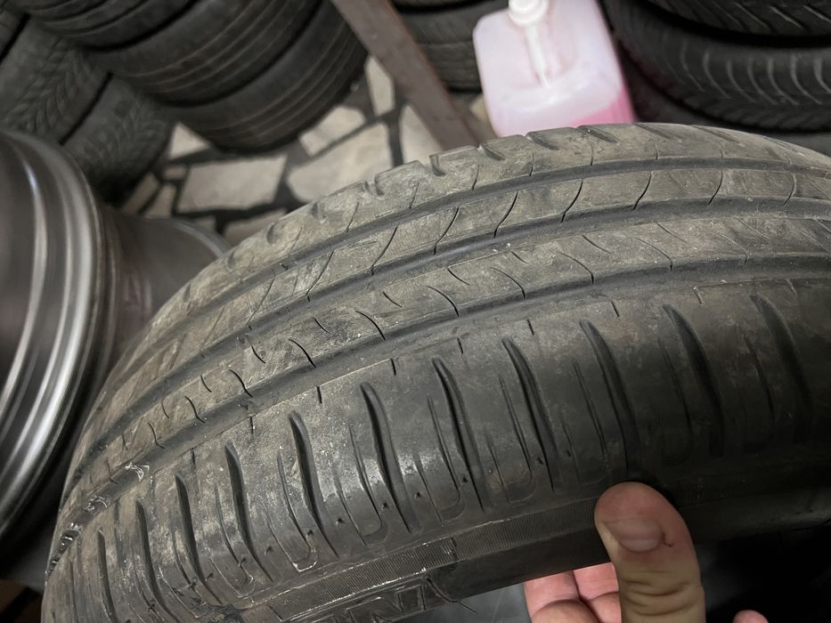 195/65/15 2 броя Летни гуми Мишелин перфектни.