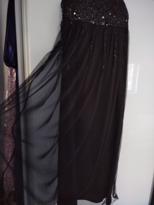 Rochie eleganta cu paiete și tul