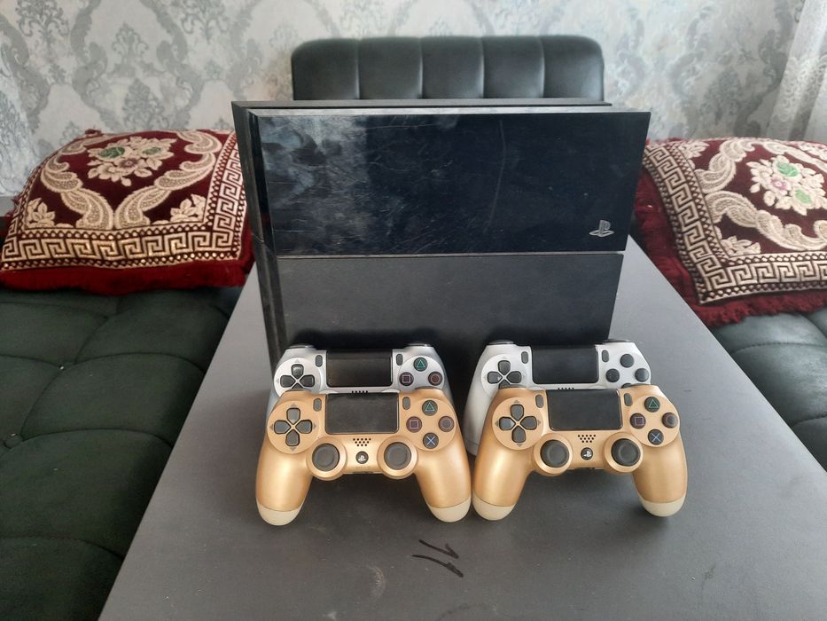 PS4 Õyin pristavkasi
