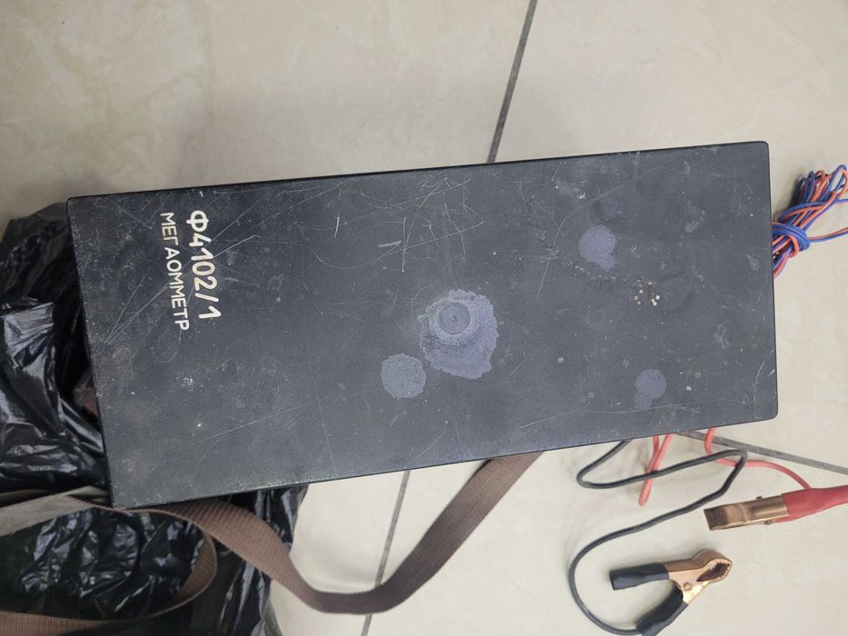 Продам мегаомметр.