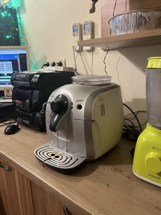 Кафе машина Philips Saeco Xsmall  180лв