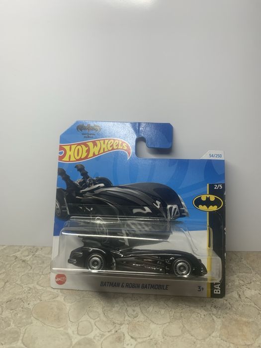 Машинки колекционные Hot Wheels