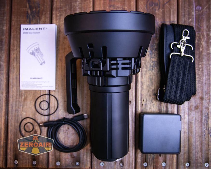 Lanternă profesională IMALENT MS 32. 200.000 Lumeni