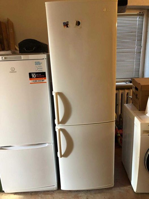 Продам холодильник