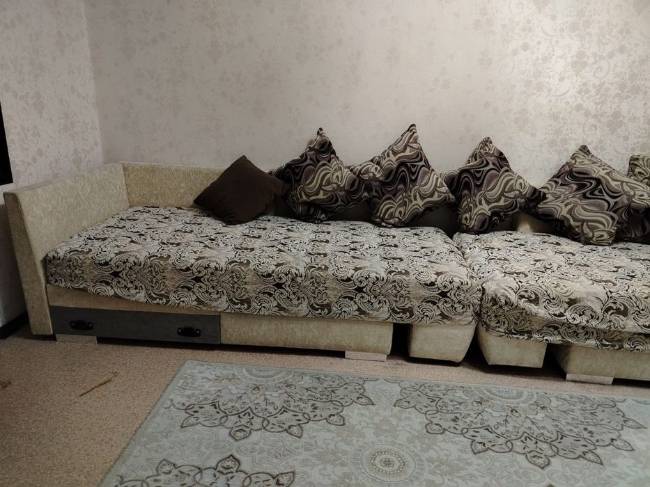 продается угловой диван