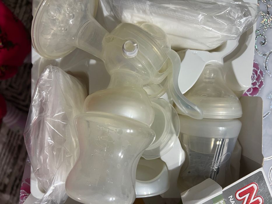 Ръчна помпа за кърма Natural Touch