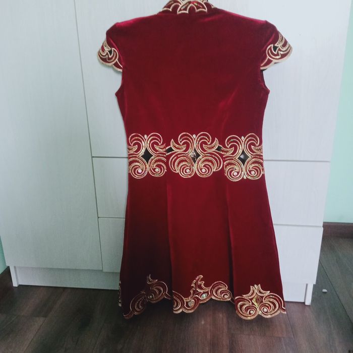 Продам              почти новый 1 раз одевал