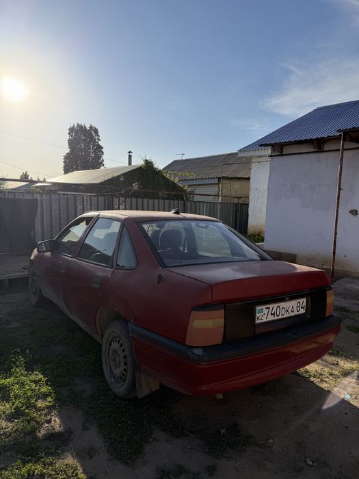 Opel vectra 1.6 газ-бензин.