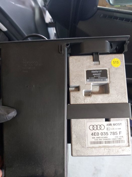 AMI AUDI A6 C6 4F Audi Music Interface 4E0 035 785 F