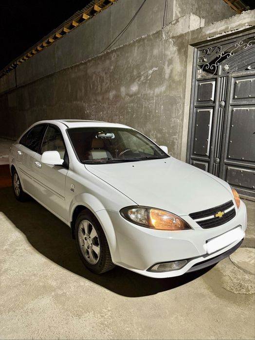 Chevrolet Gentra AT
