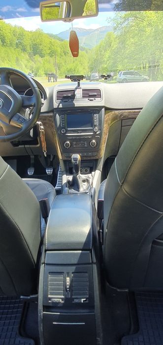 Vând Skoda Yeti 2.0 tdi