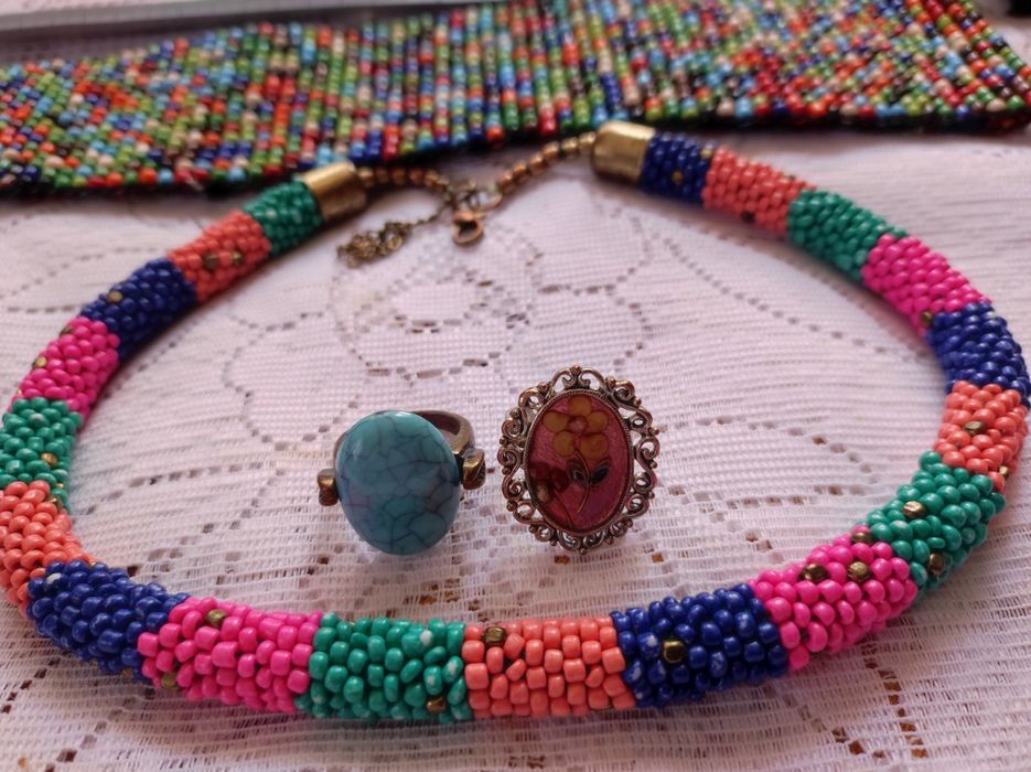 Колан, огърлица от мъниста и пръстени, изгодна цена