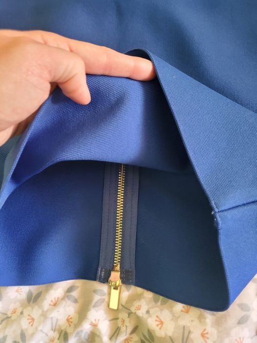 Синя официална рокля