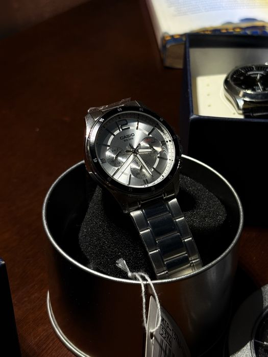 Наручные часы Casio. Оригинал в плёнке