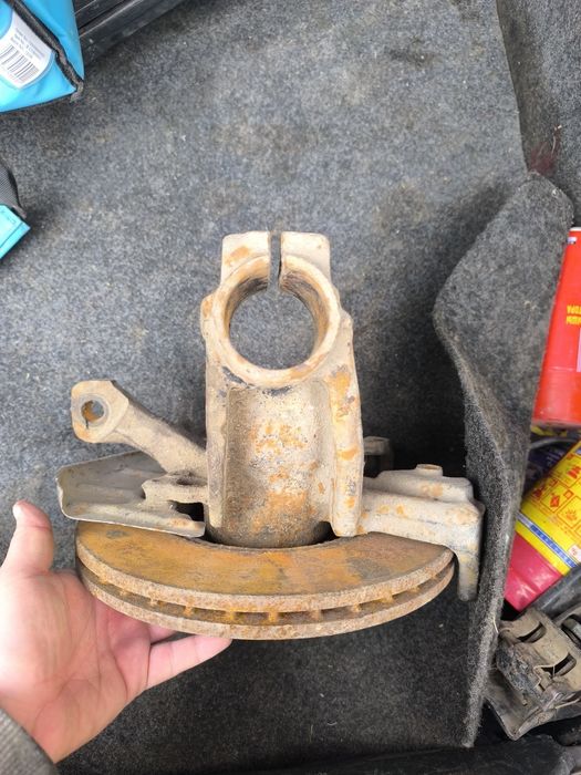 Цапфа Skoda octavia a4