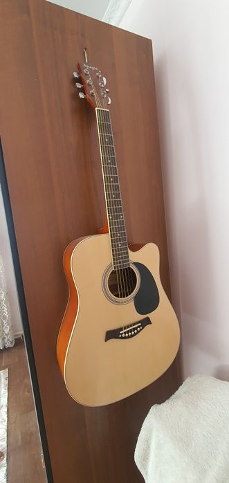 Гитара в очень хорошем сост