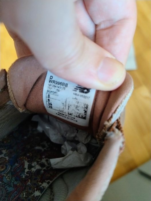 New Balance 38.5-39, lungime 25.3, casual