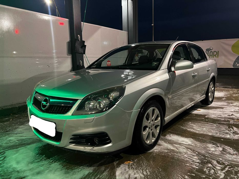 Opel Vectra C, berlina, Facelift. Motor 1.8 benzina, 140 CP Elegance
