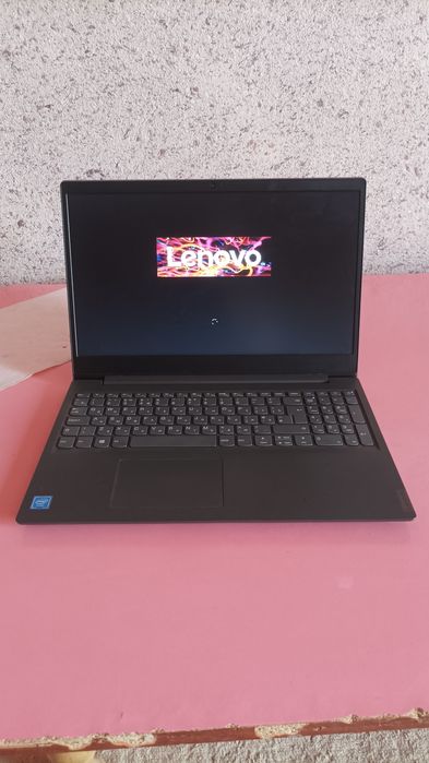 Kompyuter sotiladi.Xolati yangi.Sumka va sichqoncha qoʻshib beriladi.