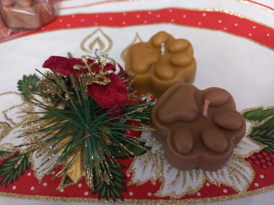 Леко ароматни свещи