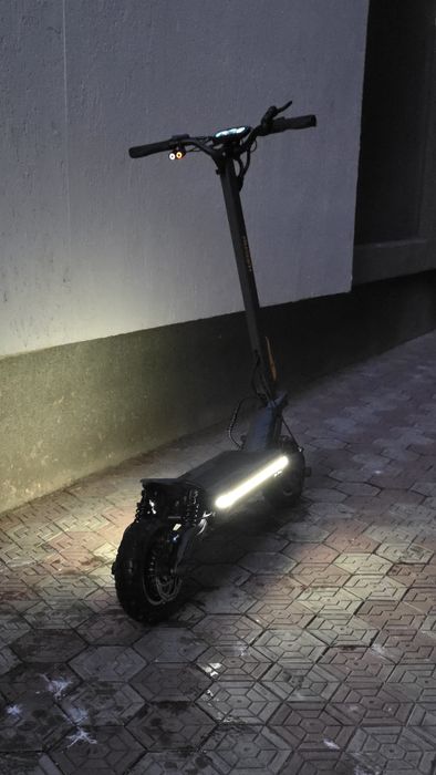 Trotineta electrica Ausom F1 max  7000 negociabil