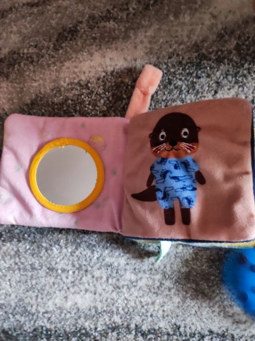Cărticică senzoriala bebe