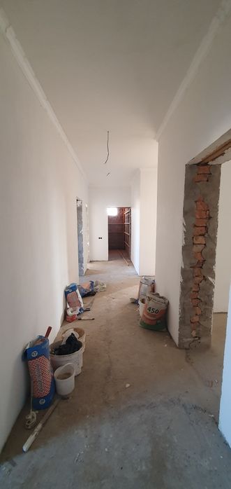 Yengi toshmidan kirganda Tutzorda 2.5 sòtu  6 xona 68000$