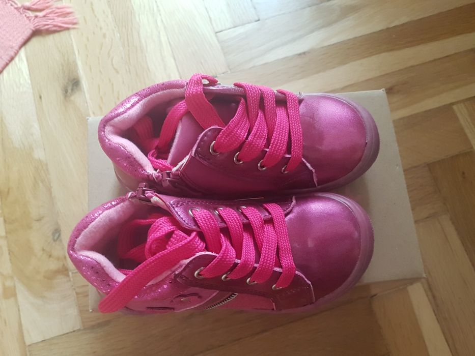 Детски обувки, размер 25