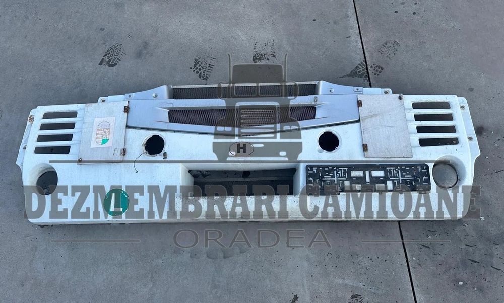 Bara fata Renault Magnum