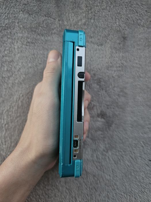 Nintendo 3ds aqua blue