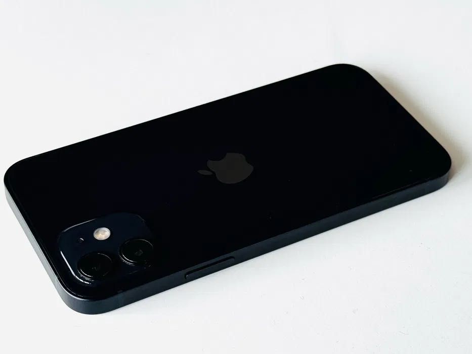Iphone 12 64GB Black 100% Батерия! Гаранция 6 месеца