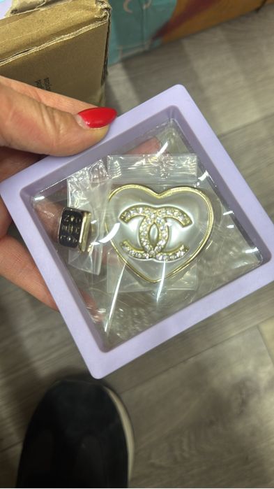 Брошь Chanel оригинал