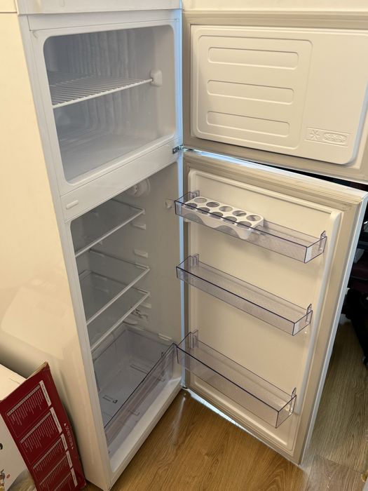 Продам Холодильник BEKO