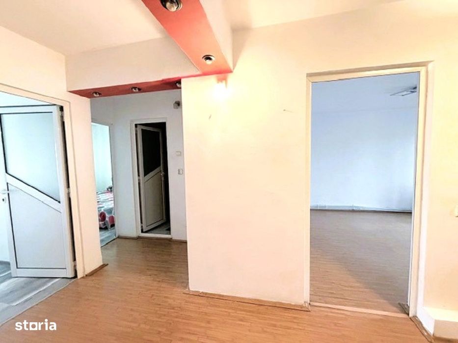 0% Com! Ap 3 cam decomandat 55,3 mp Et 4/4 cu acoperiș Slatina — fotografia 3