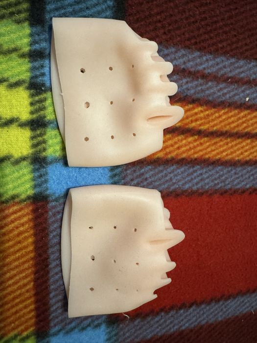 Аквашузы, чешки, наколенники