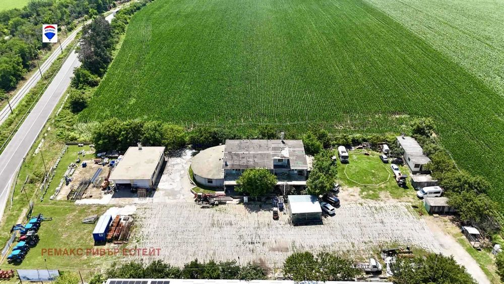 Продава се Промишлена сграда в Русе, Долапите - 690 кв.м за 1314 €/кв.м - Снимка #2