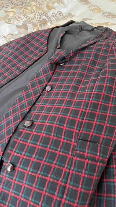 Продам школьную форму