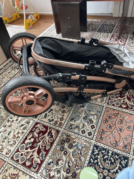 Продам коляску
