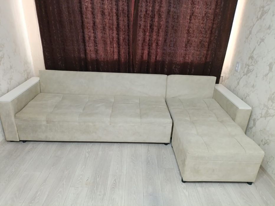 Диван раскладной.