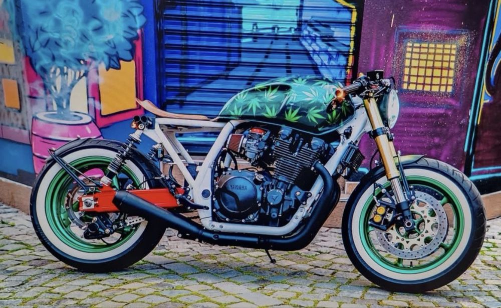 Yamaha XJR 1200 Cafe Racer
