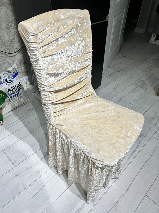 Стулья кухонные.