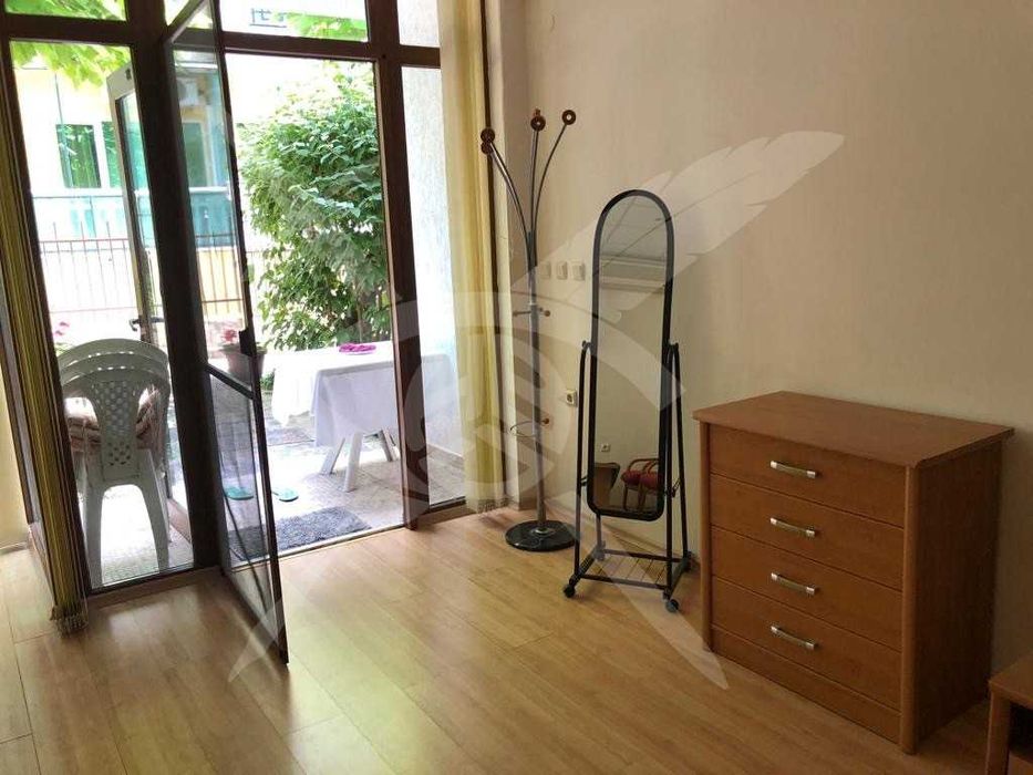 Продава се Двустаен апартамент в к.к. Елените - 74 кв.м за 852 €/кв.м - Снимка #1